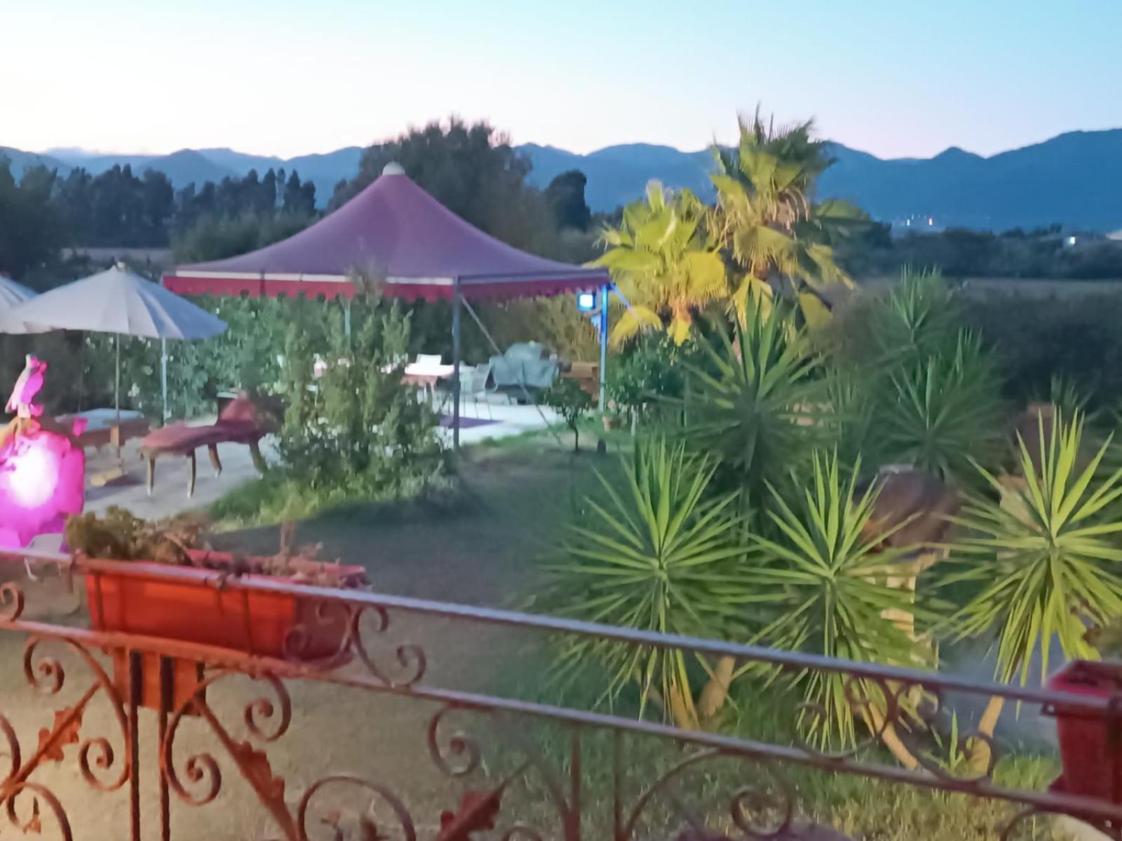 Orange Ville Villamassargia Luaran gambar